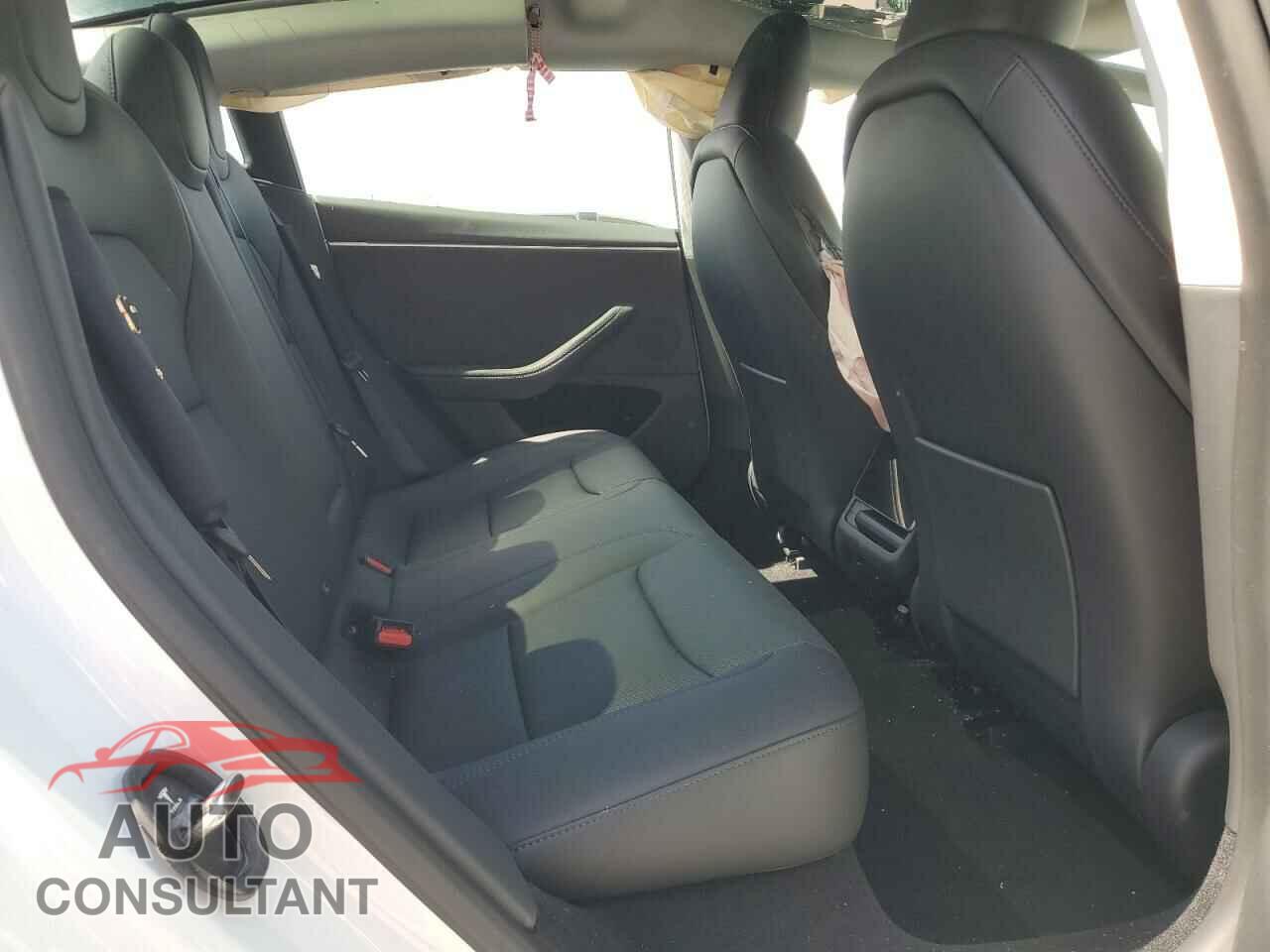TESLA MODEL 3 2024 - 5YJ3E1EB4RF811734