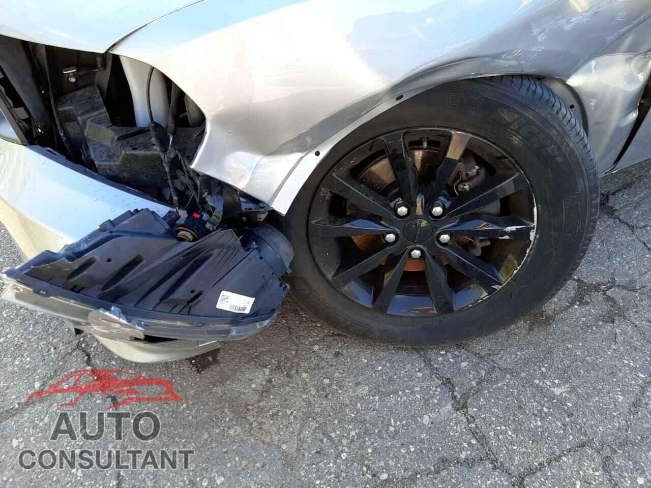 DODGE DURANGO 2018 - 1C4RDJAG6JC101587