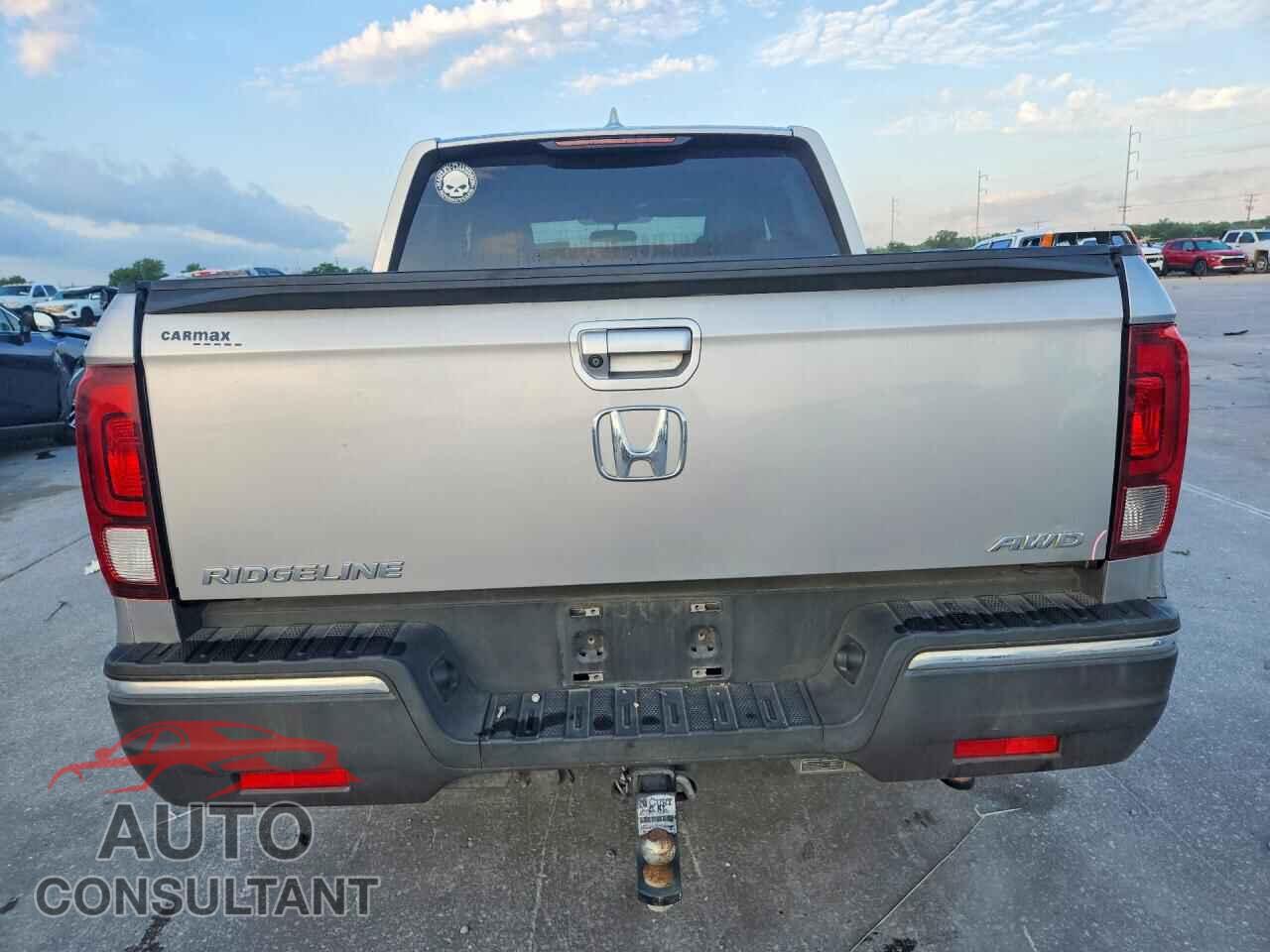 HONDA RIDGELINE 2017 - 5FPYK3F50HB025955