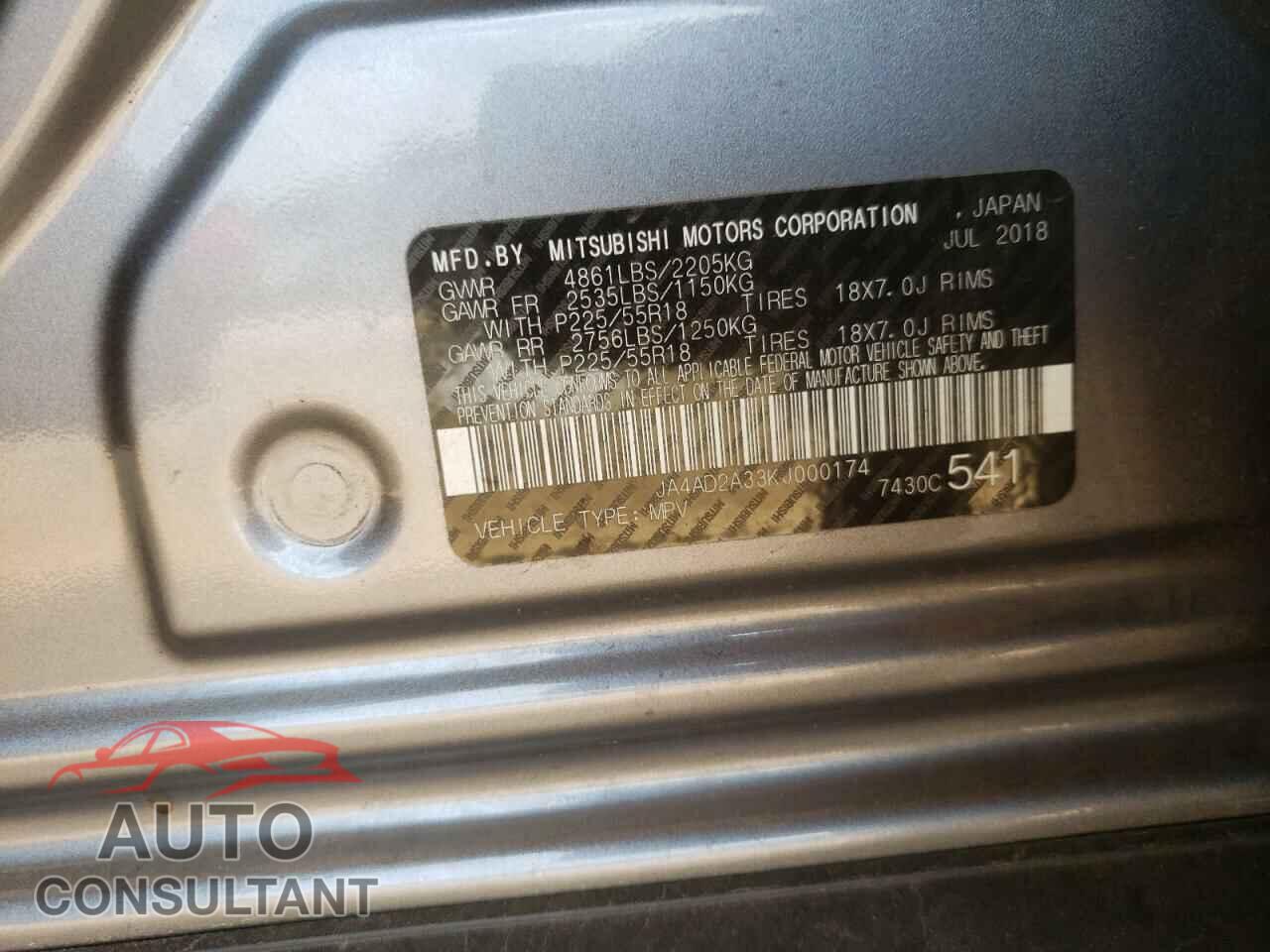 MITSUBISHI OUTLANDER 2019 - JA4AD2A33KJ000174