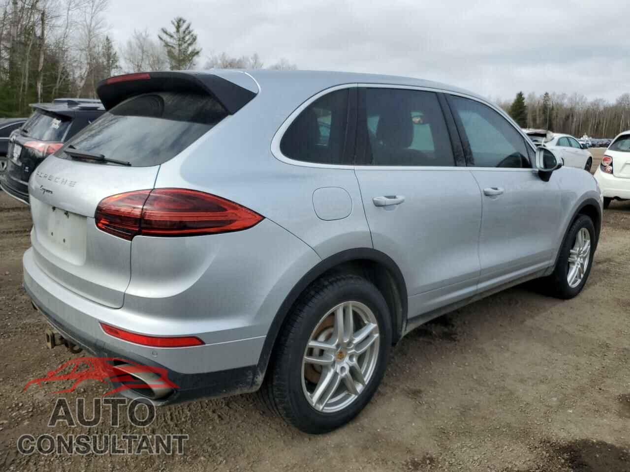 PORSCHE CAYENNE 2016 - WP1AA2A29GKA38322
