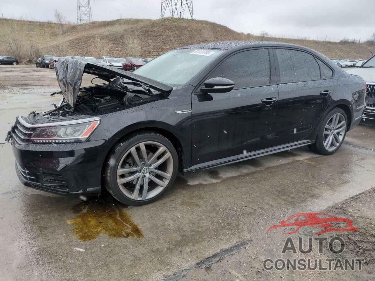 VOLKSWAGEN PASSAT 2018 - 1VWAA7A39JC011739