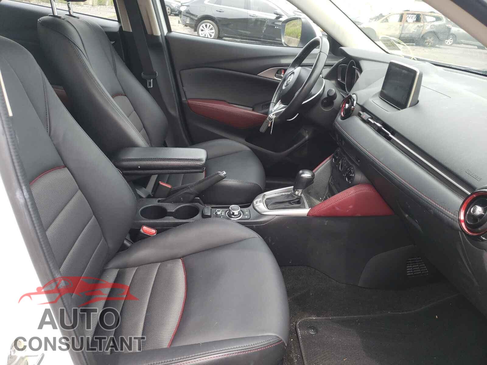 MAZDA CX-3 2017 - JM1DKFC75H0146848