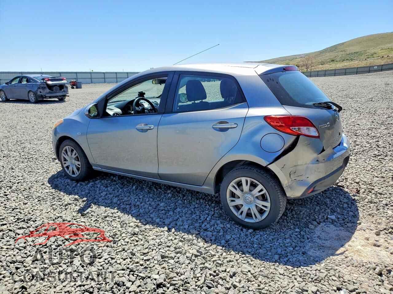 MAZDA 2 2014 - JM1DE1KZ6E0187014