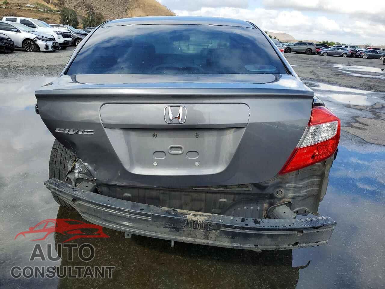 HONDA CIVIC 2012 - 2HGFB2F86CH302763