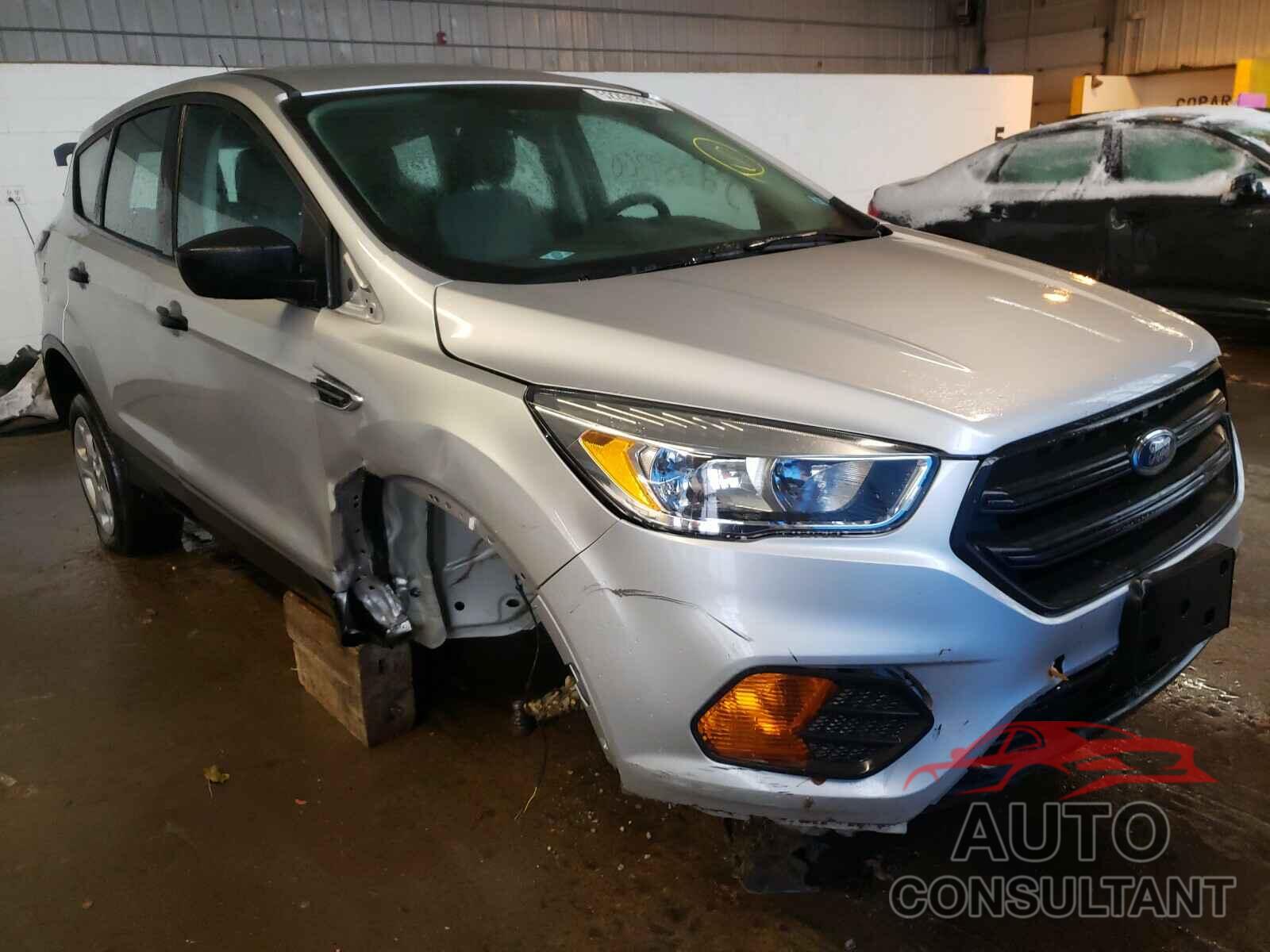FORD ESCAPE 2017 - 1FMCU0F76HUF00296