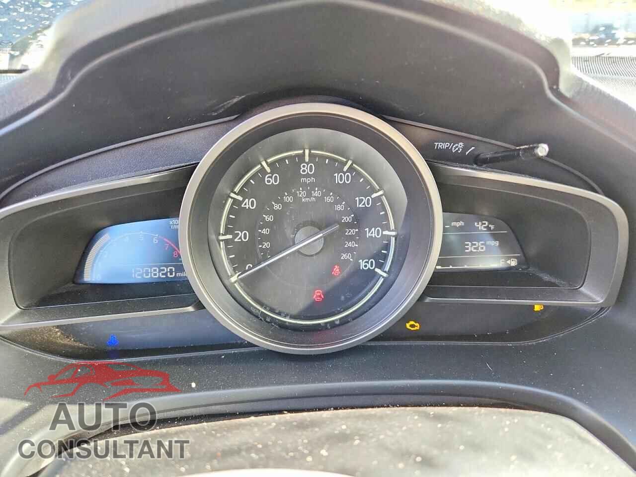 MAZDA 3 2018 - 3MZBN1L34JM257633