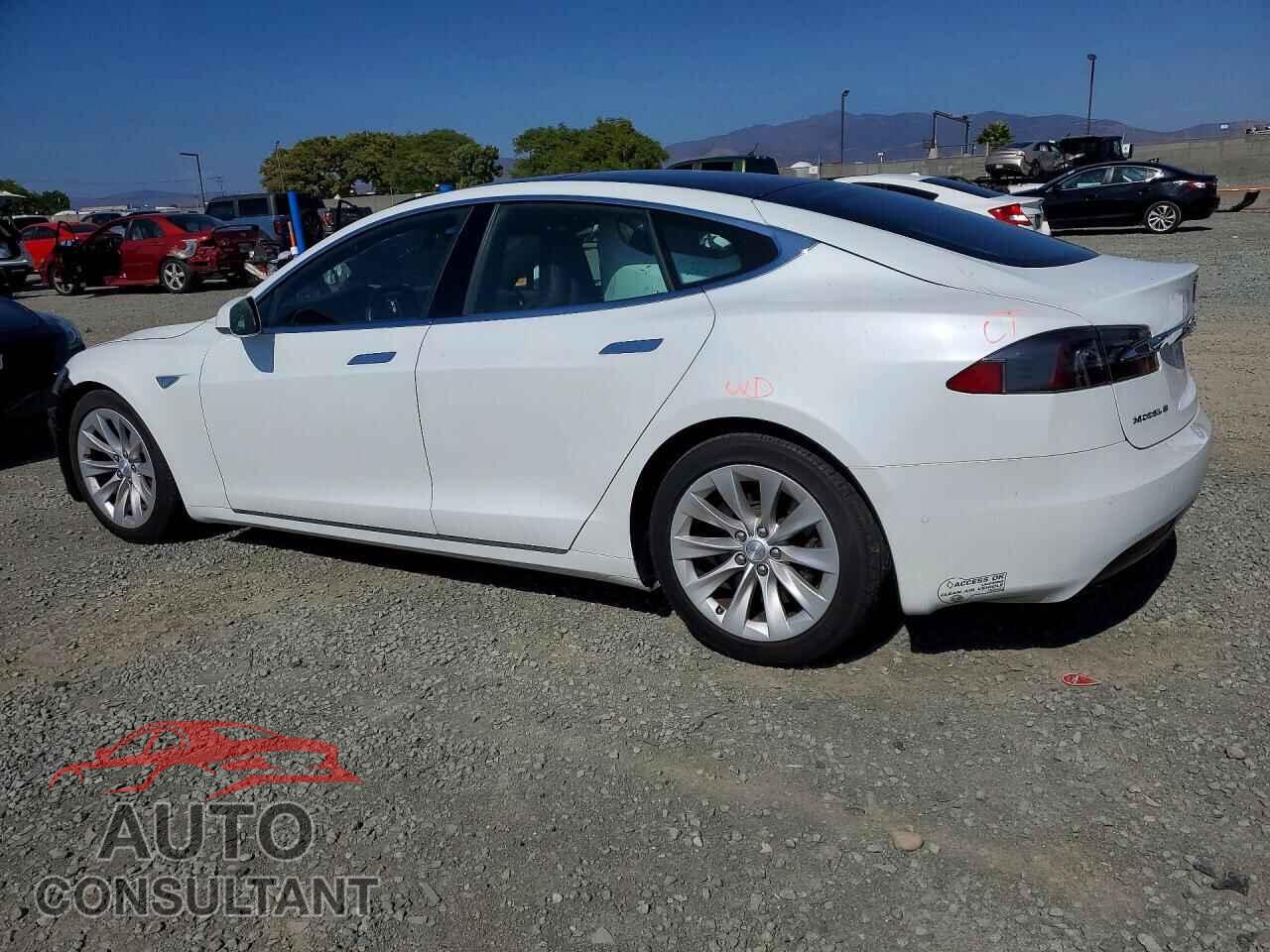 TESLA MODEL S 2016 - 5YJSA1E20GF156122