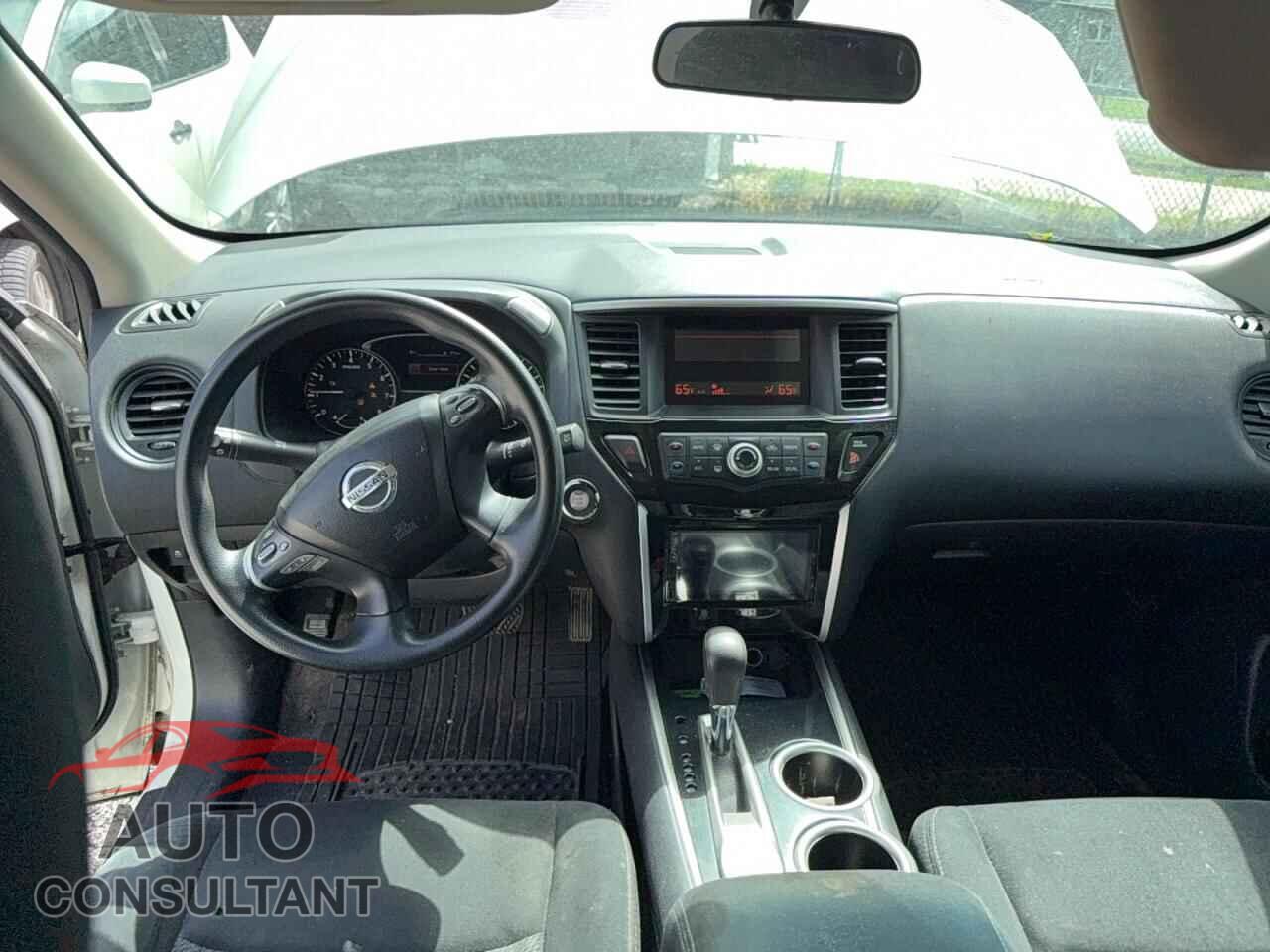NISSAN PATHFINDER 2015 - 5N1AR2MN9FC628492