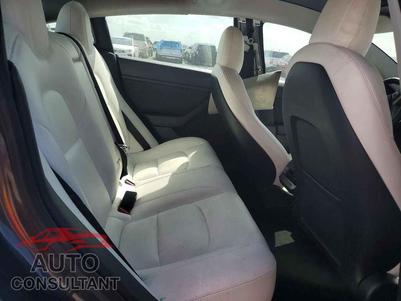 TESLA MODEL 3 2021 - 5YJ3E1EA8MF982843