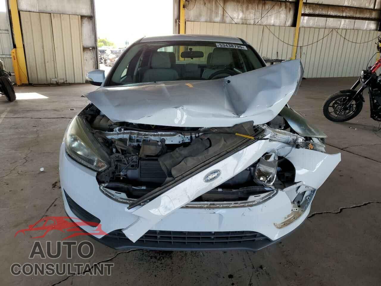 FORD FOCUS 2015 - 1FADP3F26FL232137