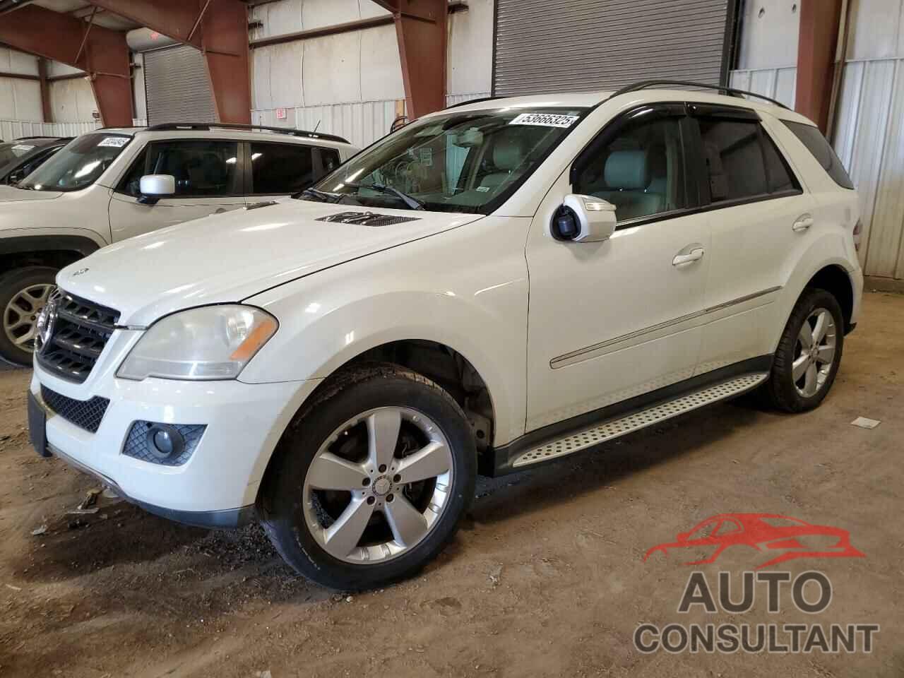 MERCEDES-BENZ M-CLASS 2009 - 4JGBB86E99A520687
