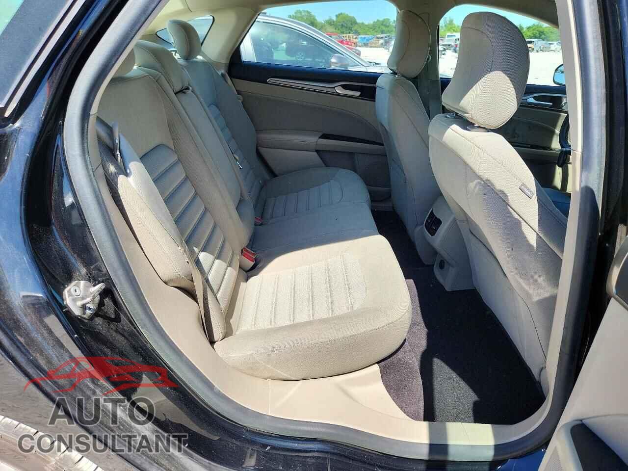 FORD FUSION 2017 - 3FA6P0H7XHR145152