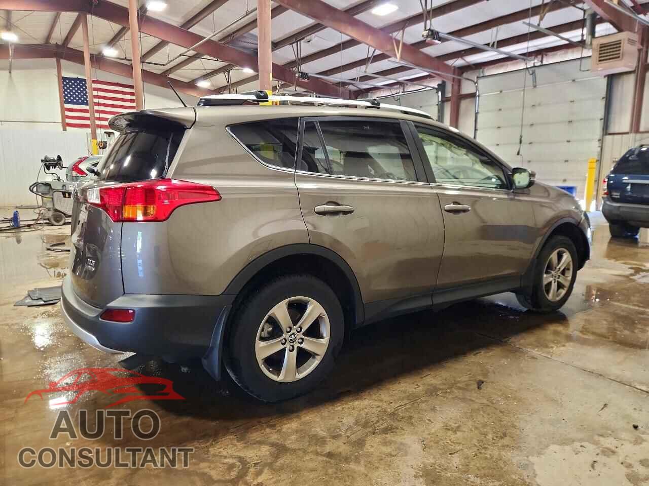 TOYOTA RAV4 2015 - JTMRFREV3FD150376