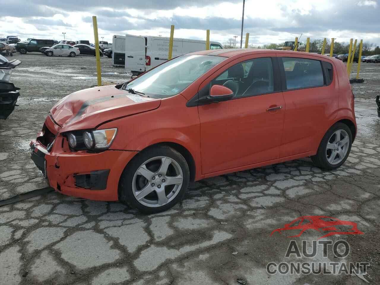 CHEVROLET SONIC 2013 - 1G1JE6SB8D4129845