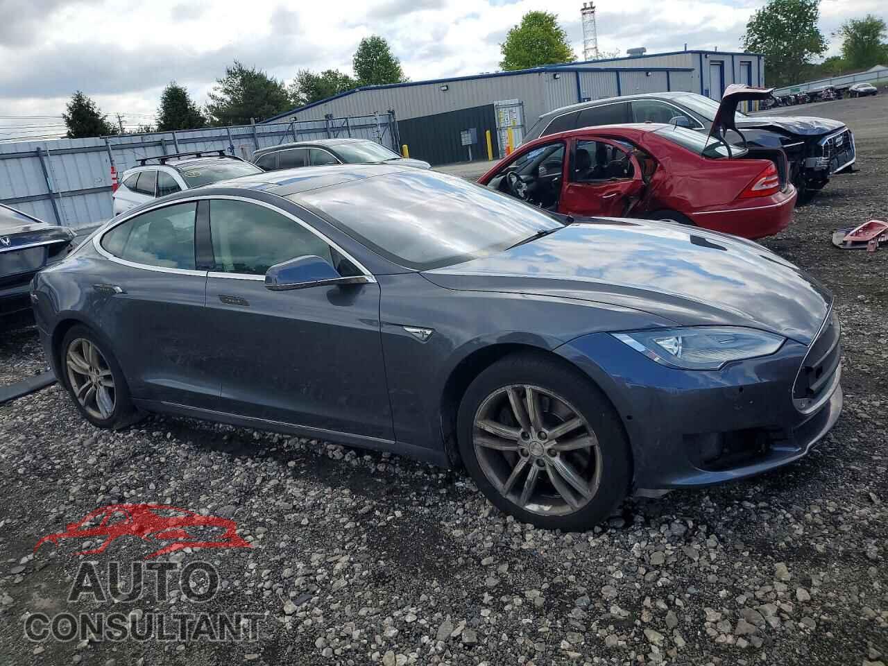 TESLA MODEL S 2014 - 5YJSA1H10EFP62522
