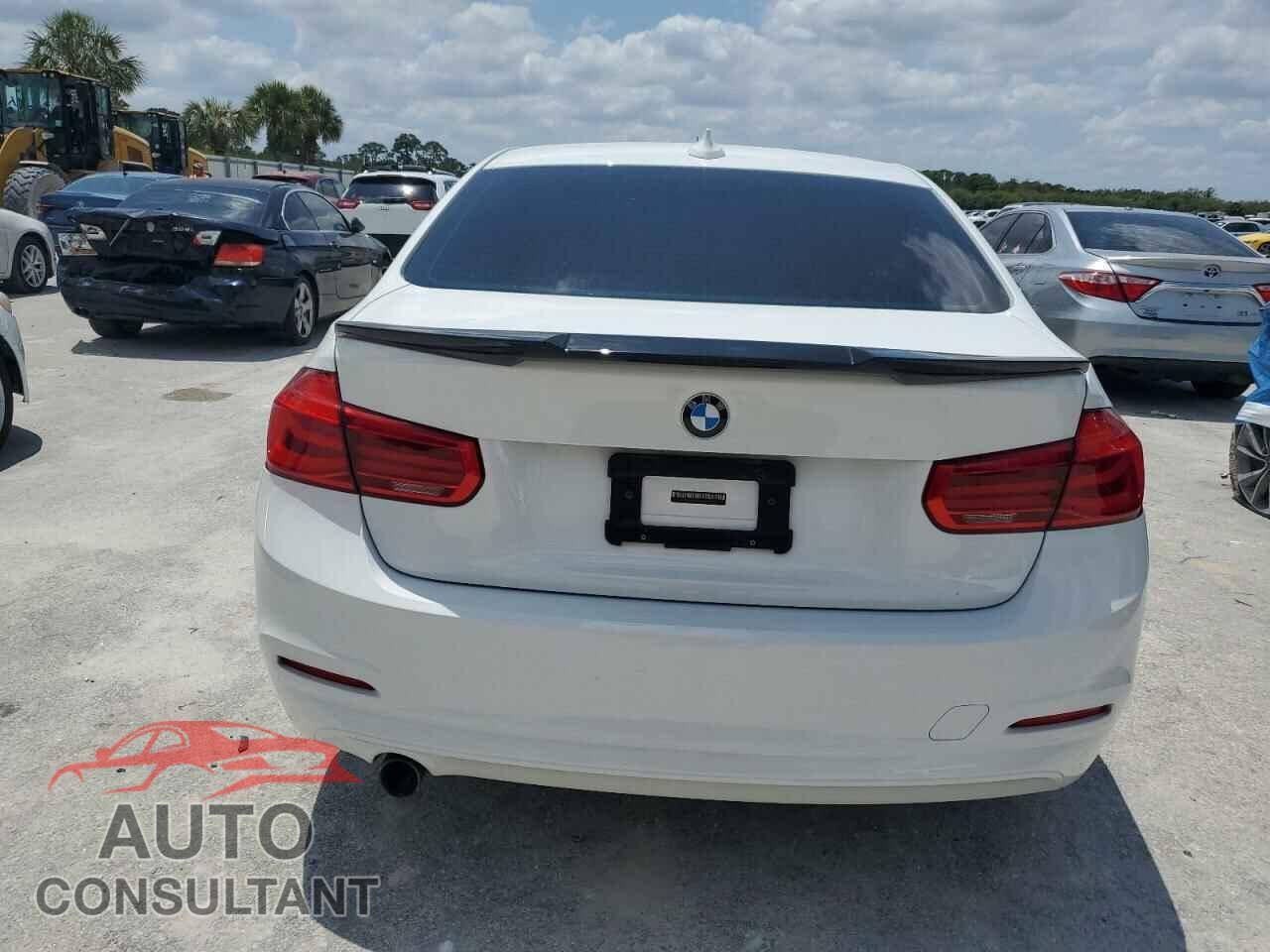 BMW 3 SERIES 2016 - WBA8E1G59GNU12441