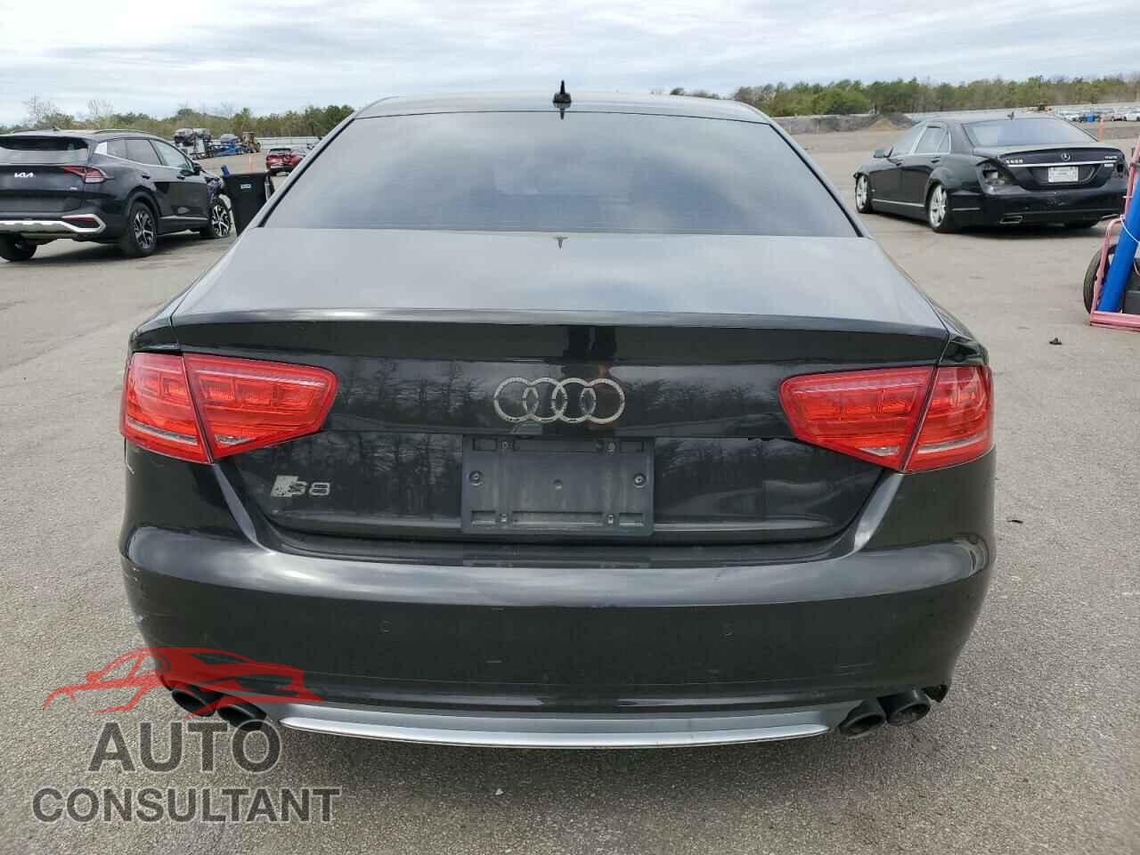 AUDI S8 2013 - WAUD2AFD0DN033629