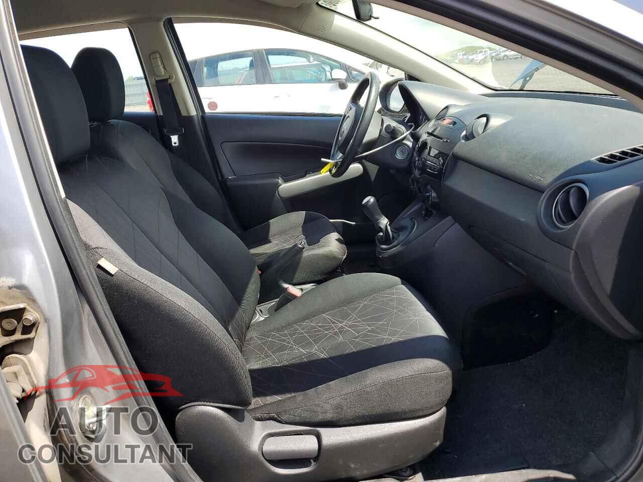 MAZDA 2 2014 - JM1DE1KY9E0180453