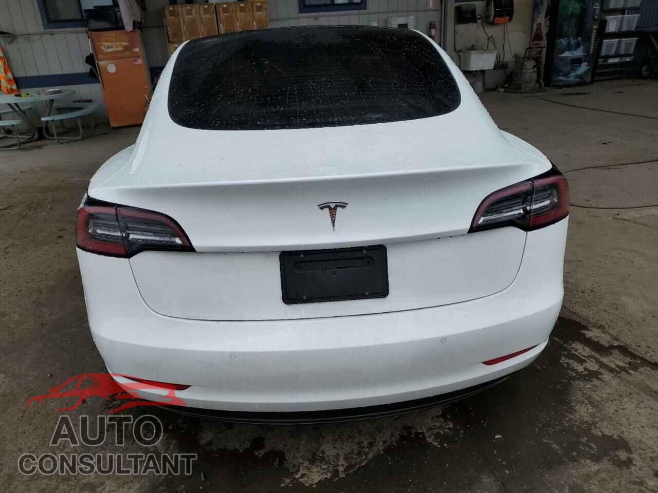 TESLA MODEL 3 2022 - 5YJ3E1EA0NF325889