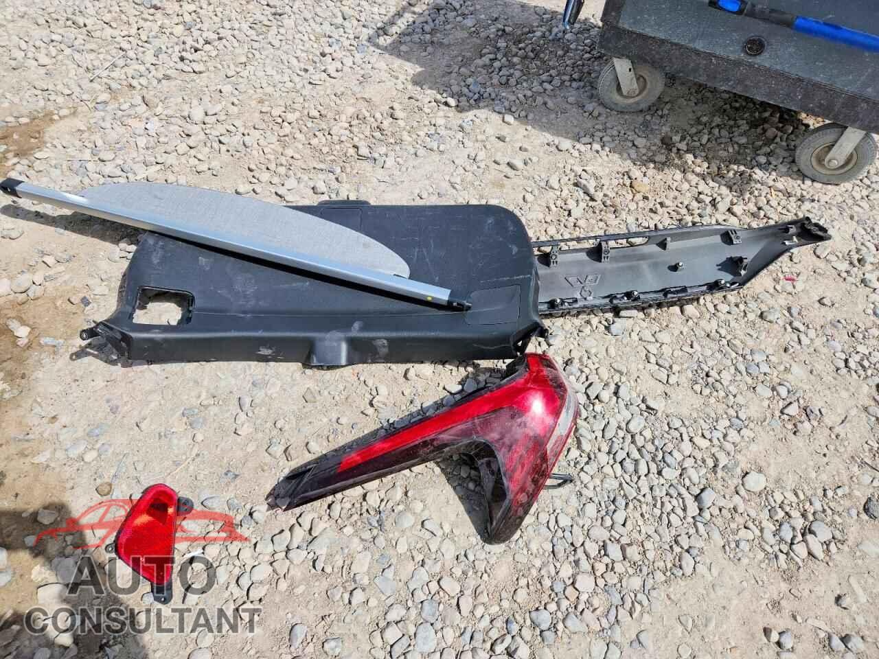 MITSUBISHI ECLIPSE 2023 - JA4ATUAA6PZ000577