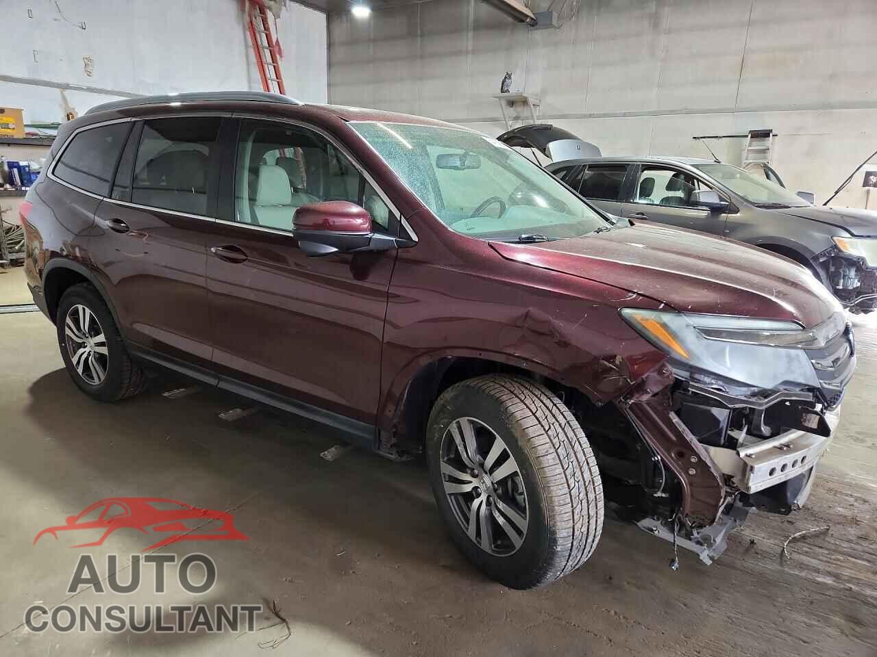 HONDA PILOT 2017 - 5FNYF6H58HB031577