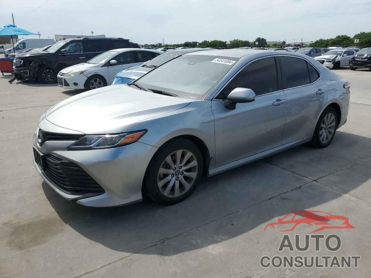 TOYOTA CAMRY 2018 - 4T1B11HK6JU578241
