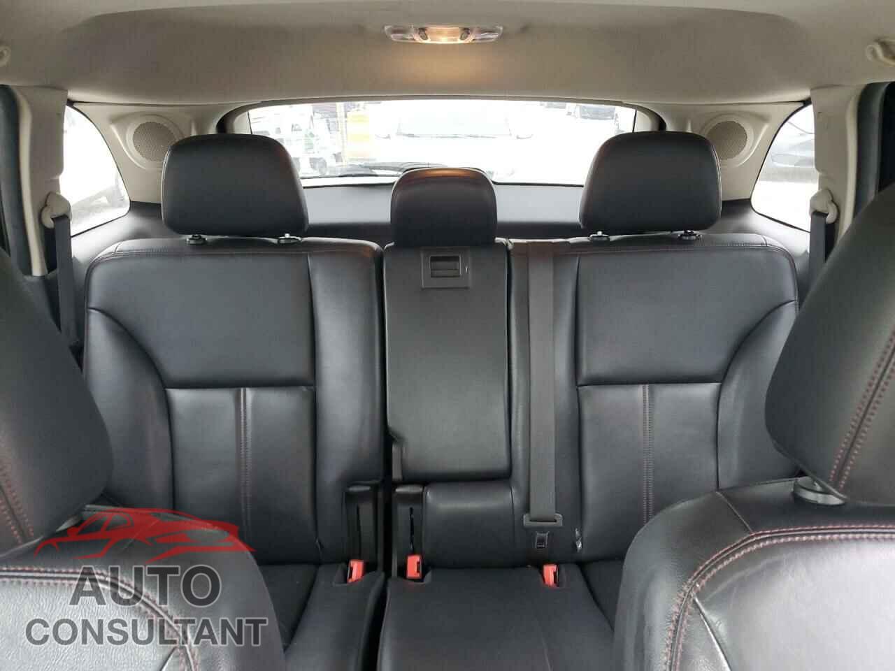 FORD EDGE 2011 - 2FMDK3KC1BBA51721