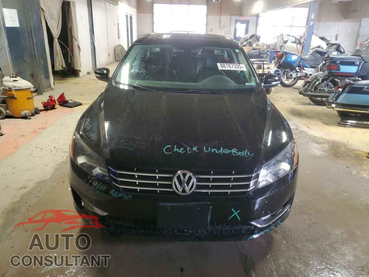 VOLKSWAGEN PASSAT 2013 - 1VWCN7A32DC062811