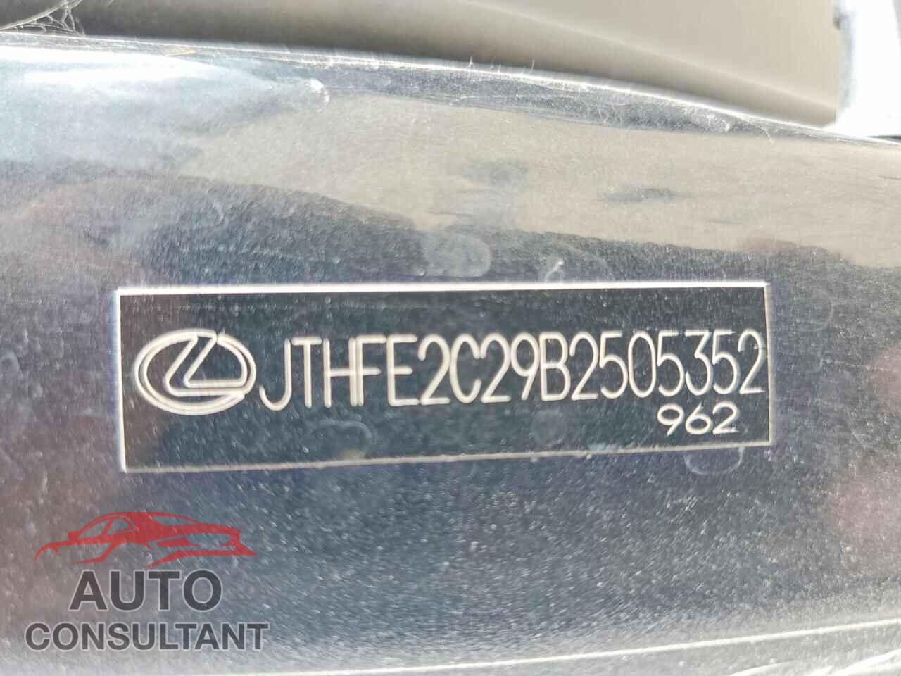 LEXUS IS 2011 - JTHFE2C29B2505352