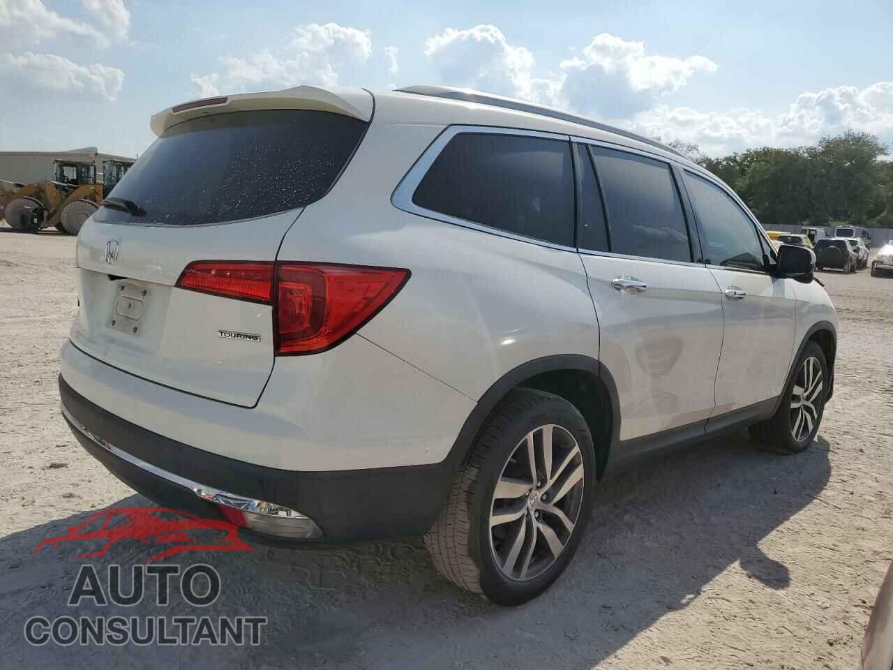 HONDA PILOT 2017 - 5FNYF5H97HB034533