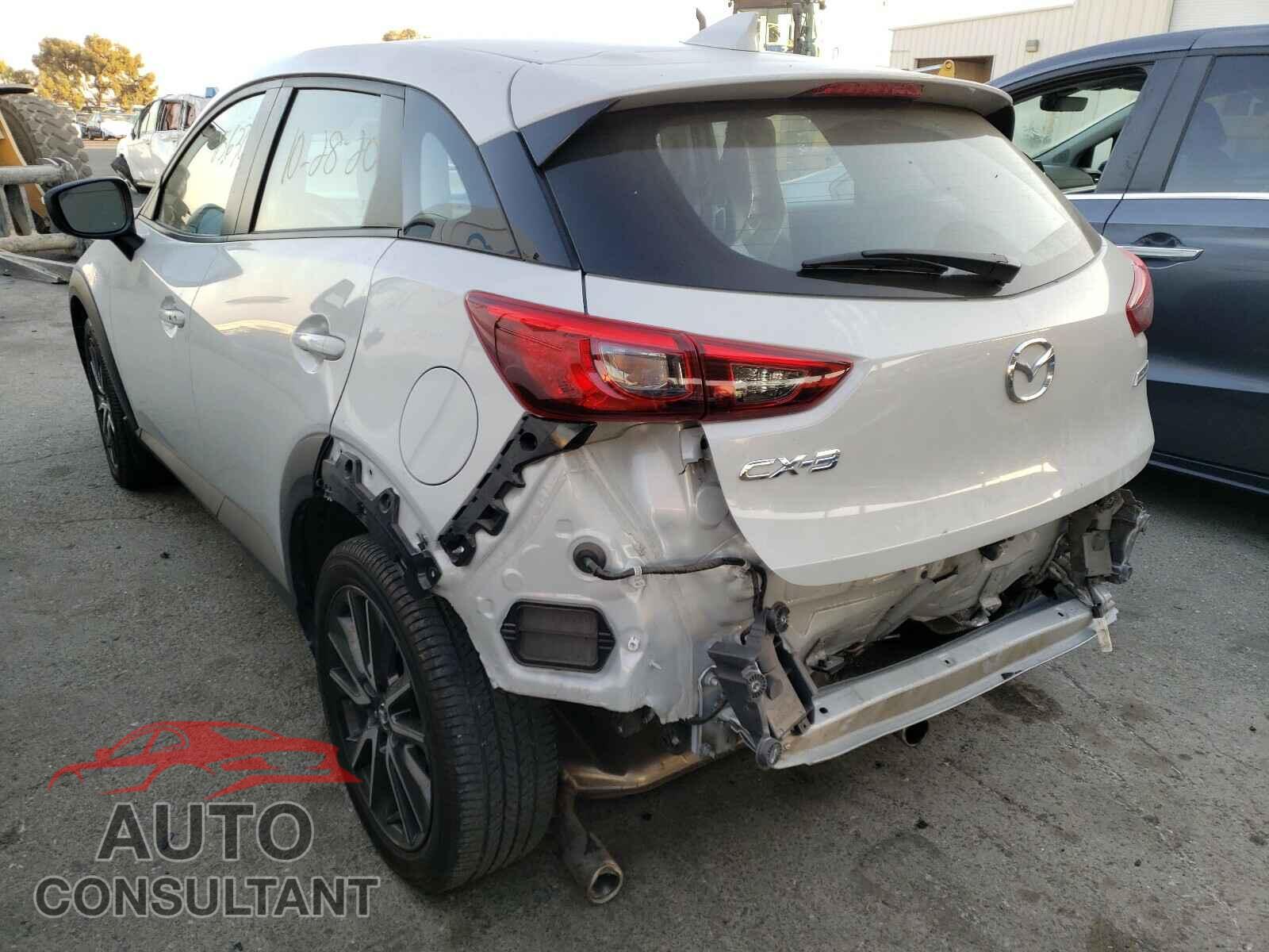 MAZDA CX-3 2017 - JM1DKDC73H0156931
