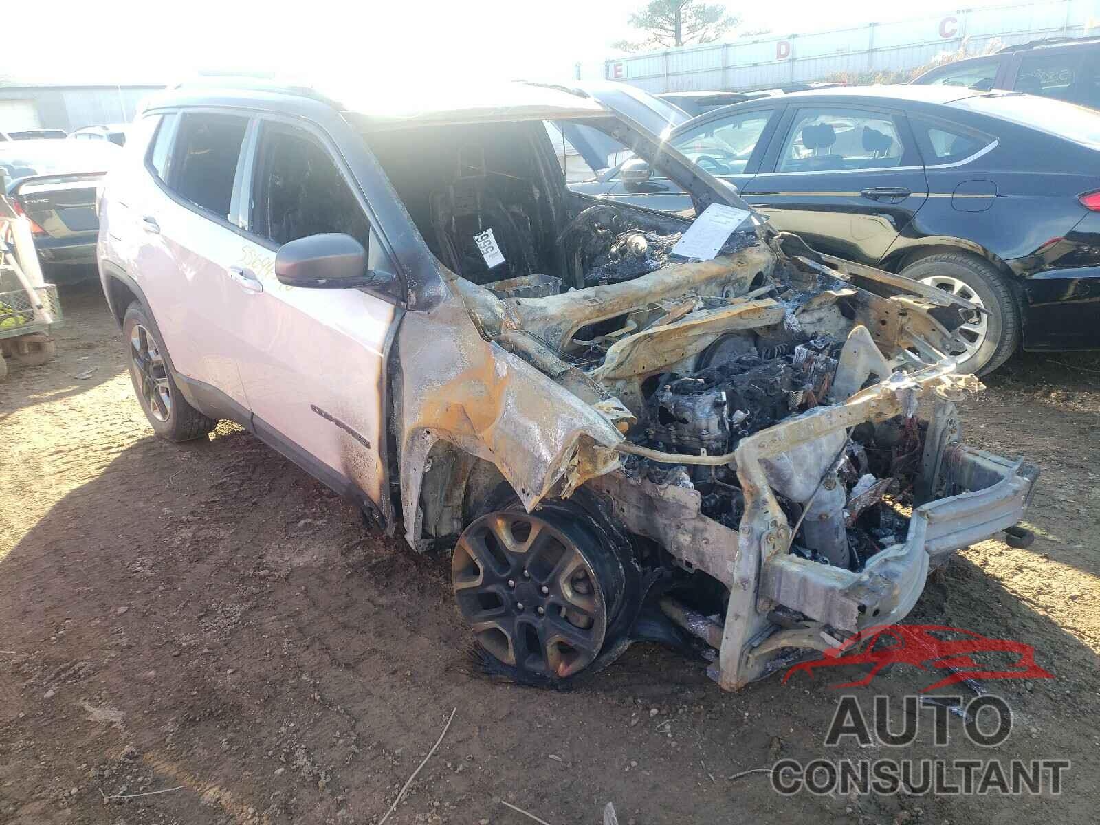 JEEP COMPASS 2018 - 3C4NJDDB3JT299350