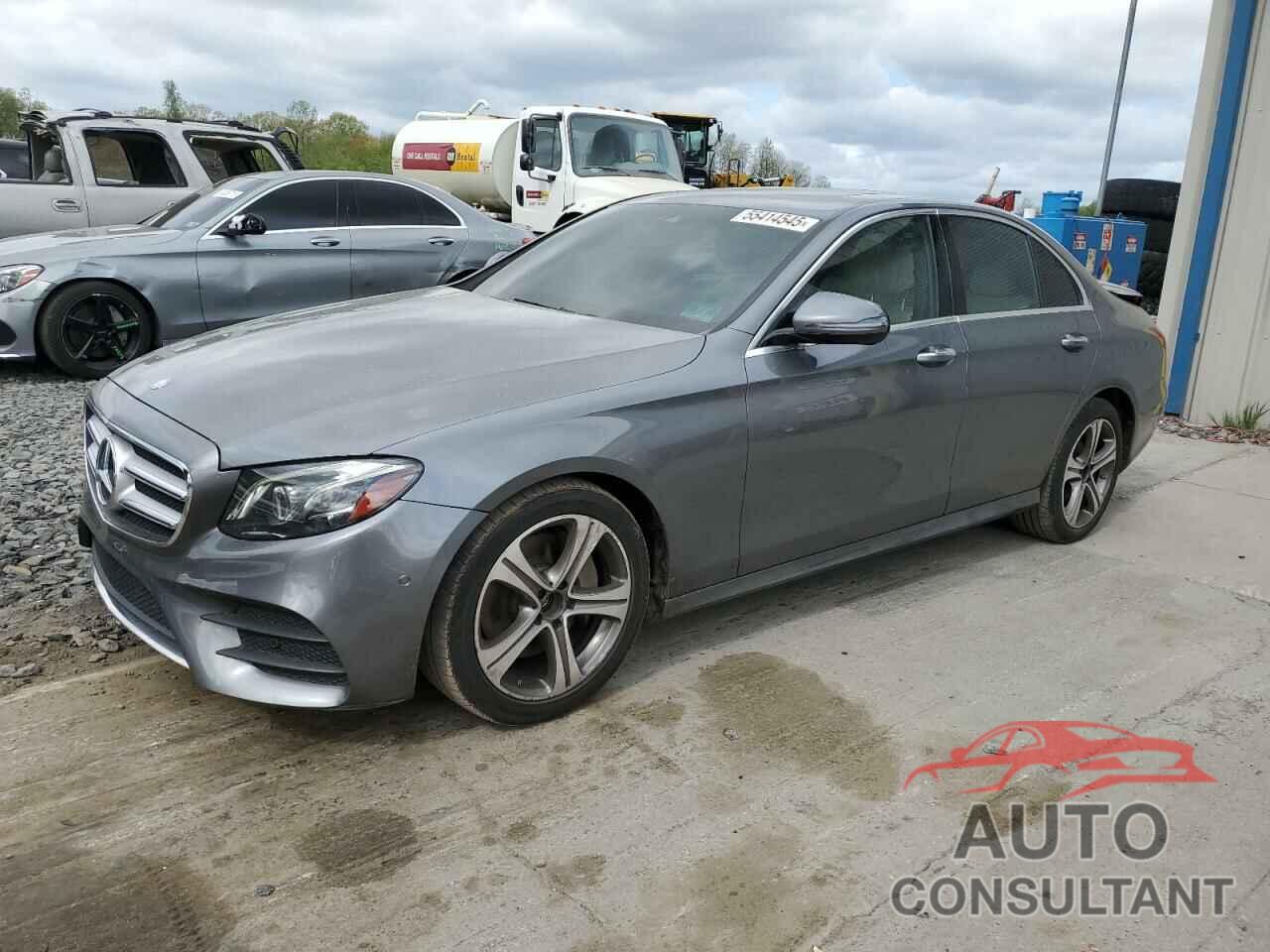MERCEDES-BENZ E-CLASS 2017 - WDDZF4KB3HA099324