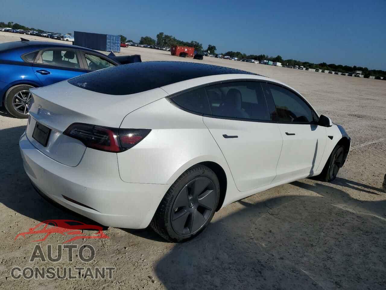 TESLA MODEL 3 2022 - 5YJ3E1EA8NF331424