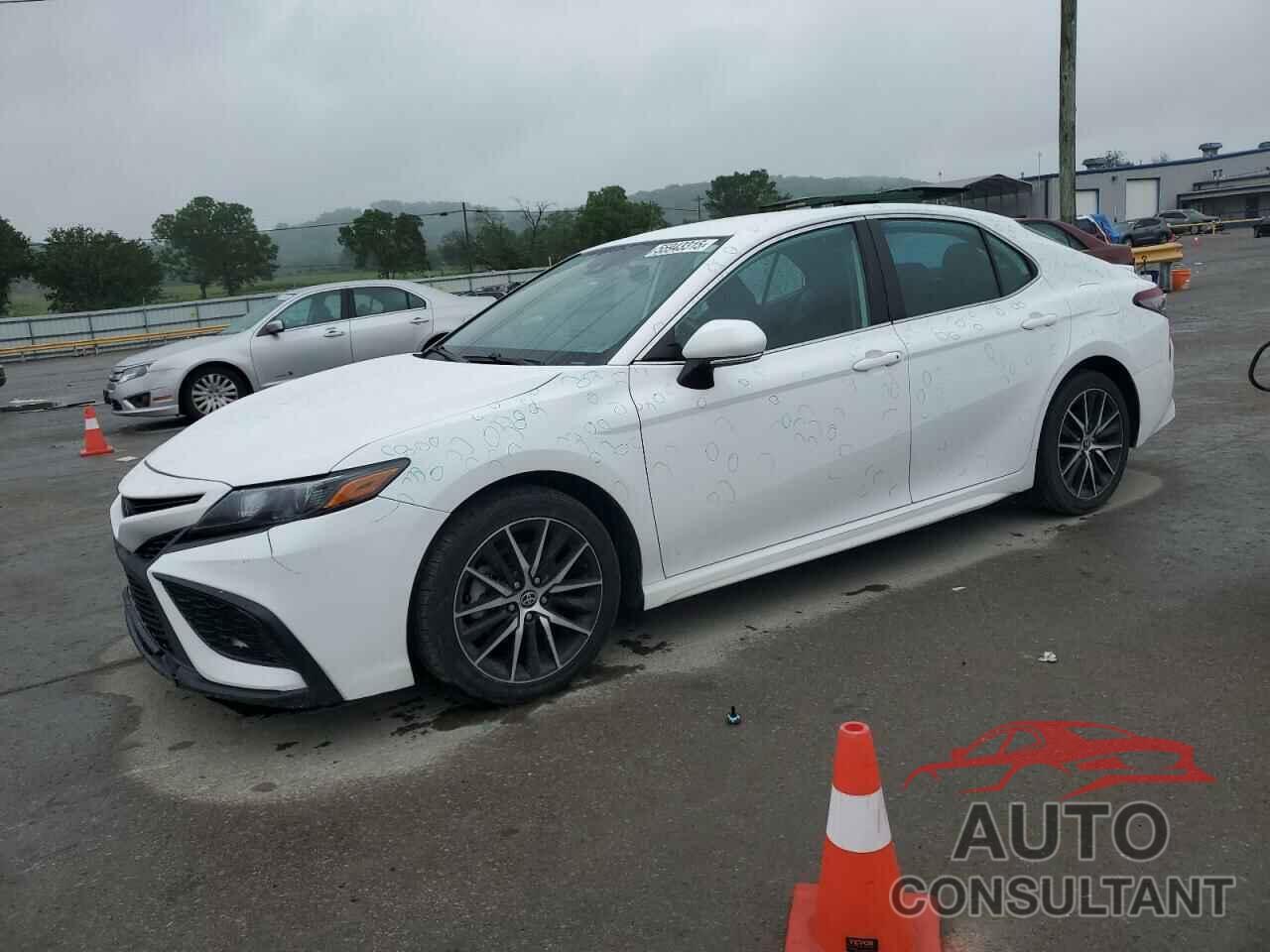 TOYOTA CAMRY 2022 - 4T1G11AK9NU678968