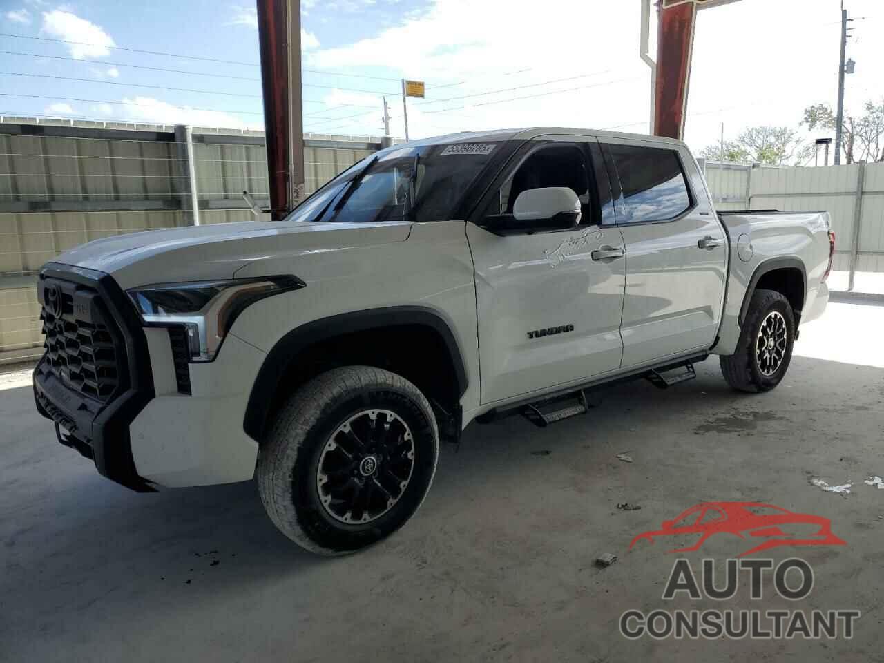 TOYOTA TUNDRA 2022 - 5TFLA5DB0NX045411