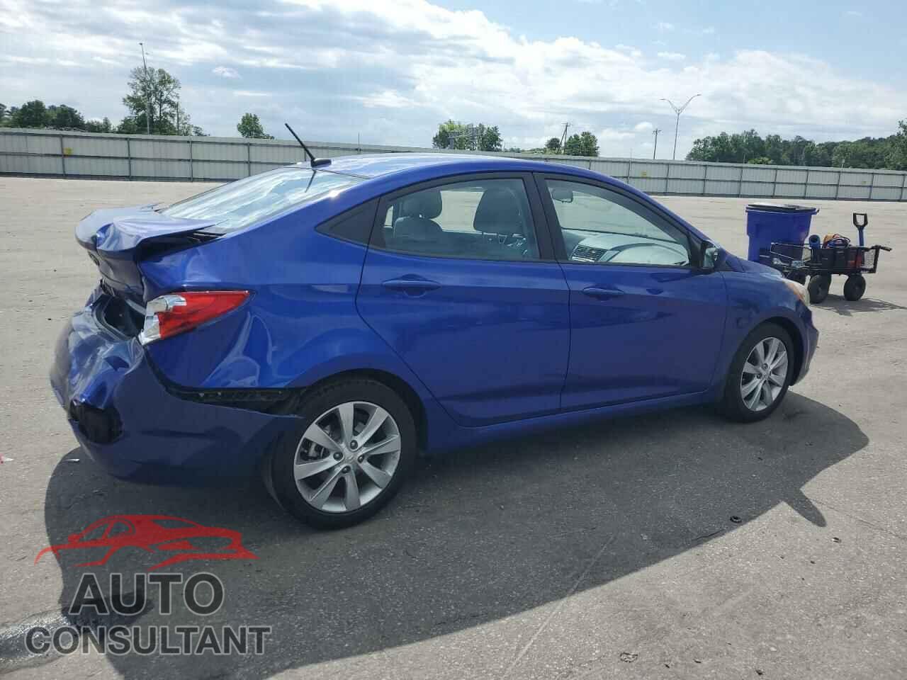 HYUNDAI ACCENT 2013 - KMHCU4AE3DU340160