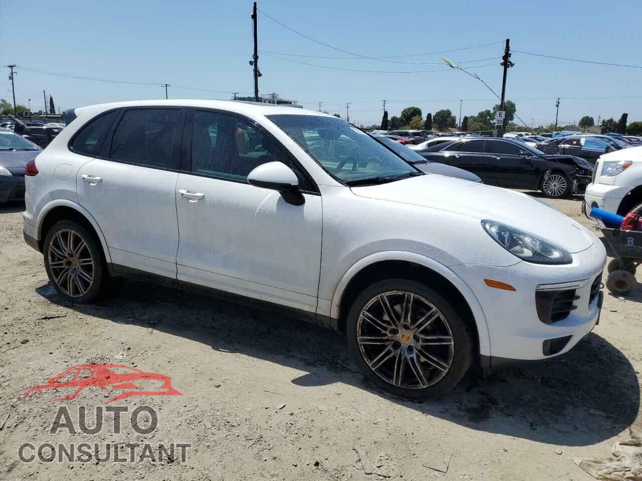 PORSCHE CAYENNE 2018 - WP1AA2A29JKA01259