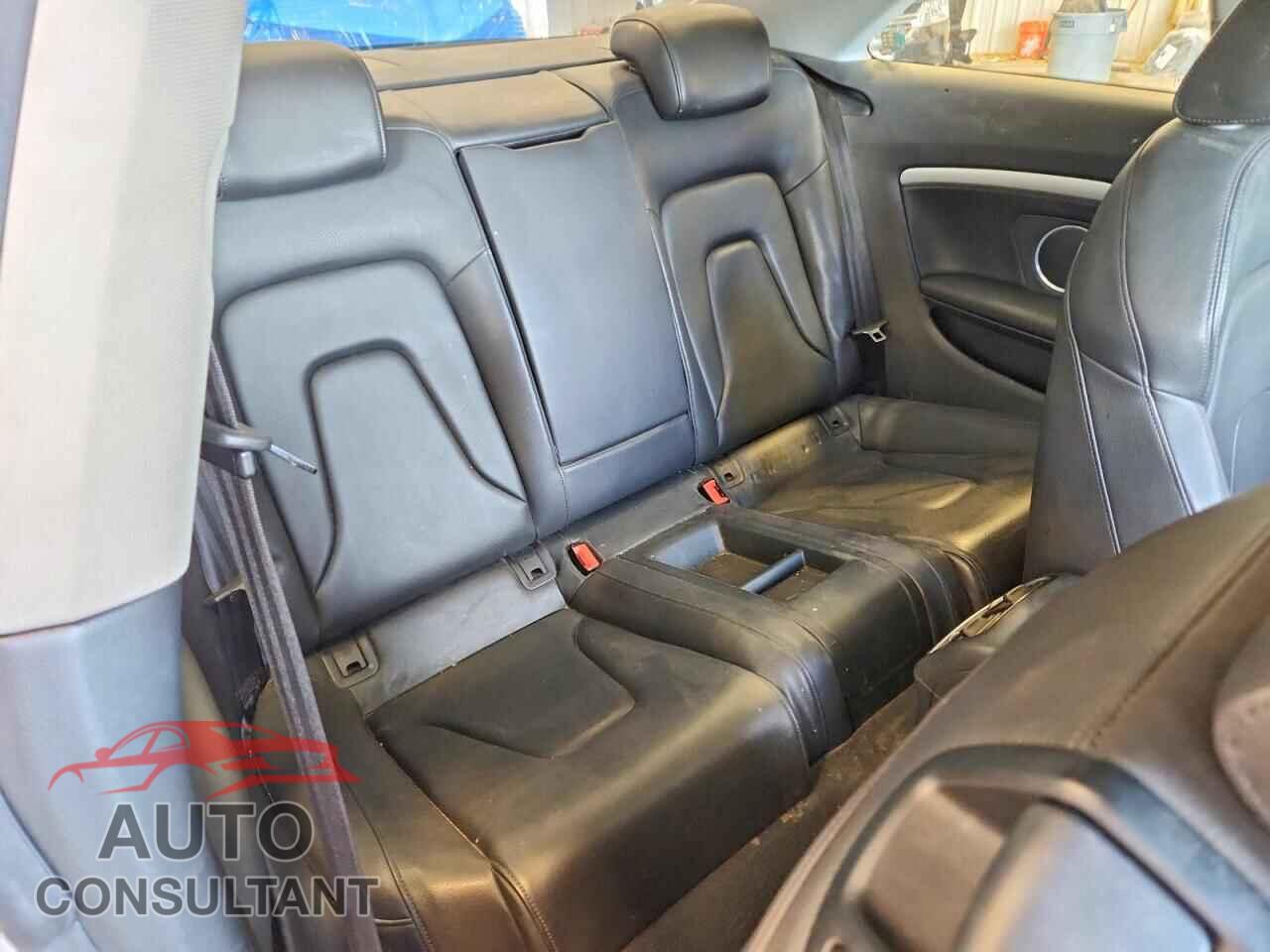 AUDI A5 2013 - WAULFAFR3DA054042