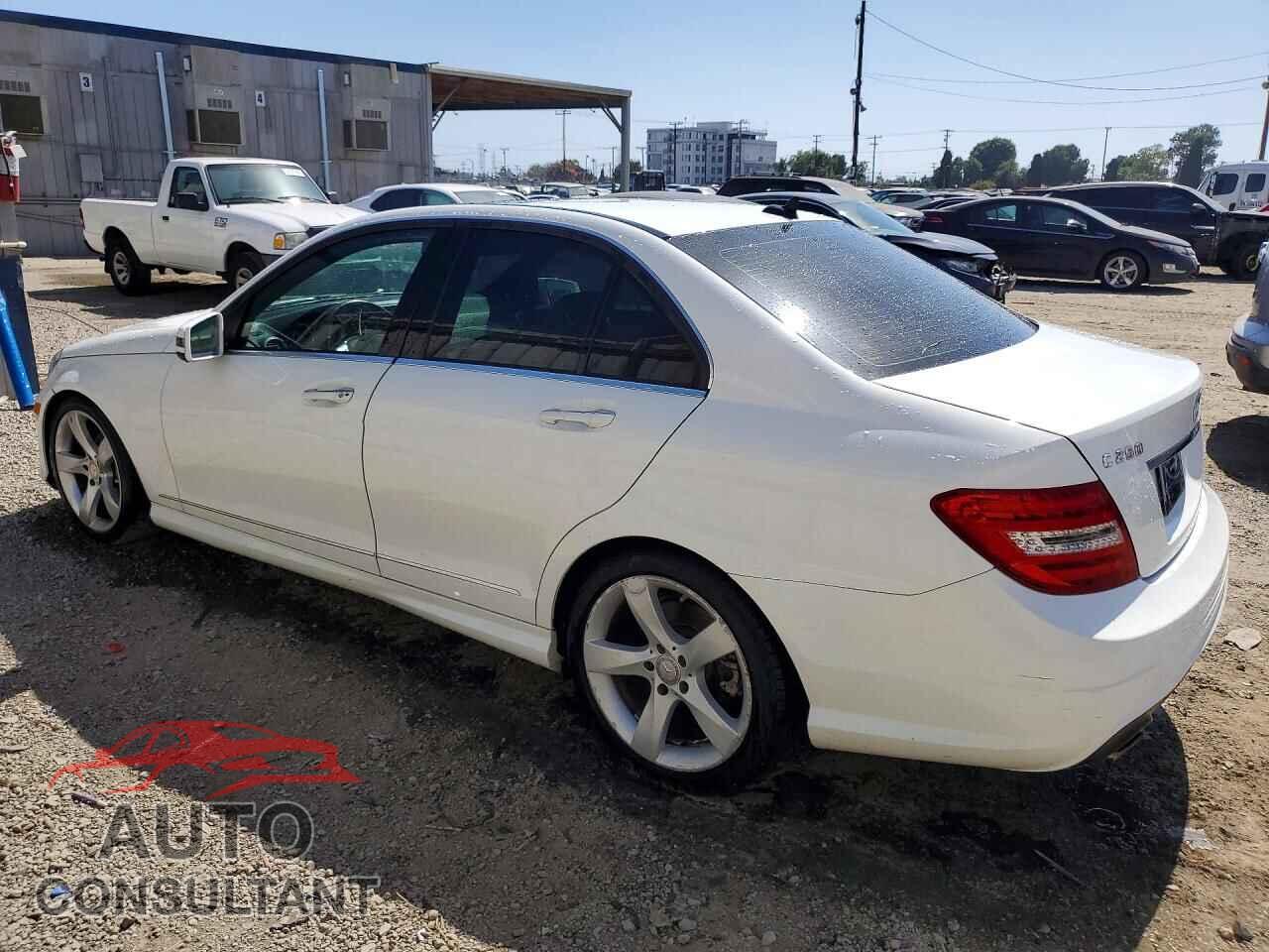 MERCEDES-BENZ C-CLASS 2014 - WDDGF4HB2EA965606