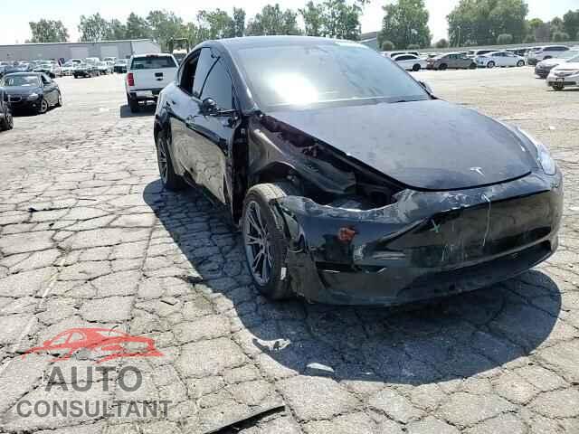 TESLA MODEL Y 2024 - 7SAYGDEE1RF133457