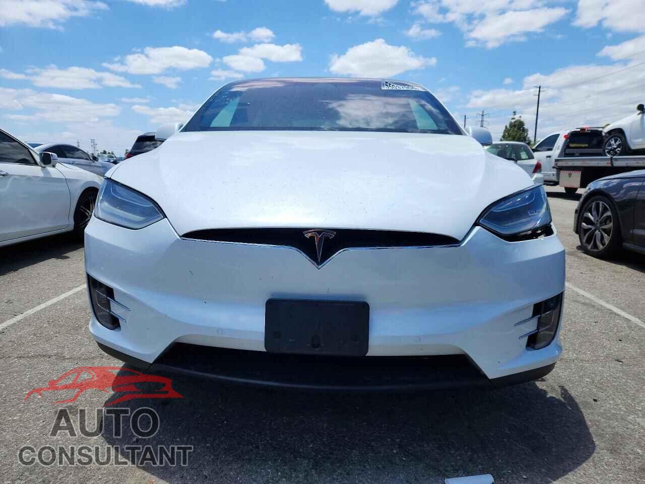 TESLA MODEL X 2019 - 5YJXCBE21KF204225