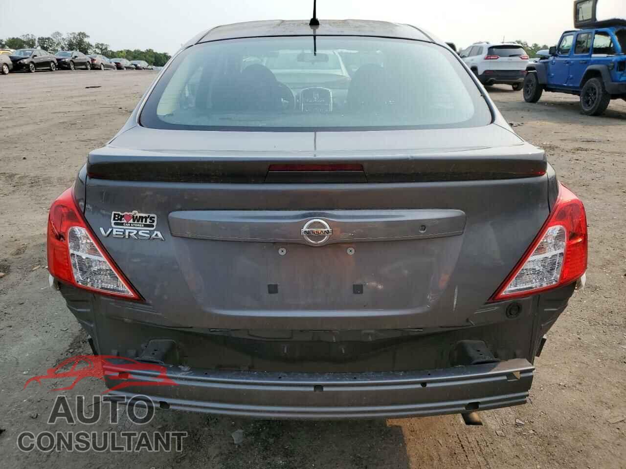 NISSAN VERSA 2017 - 3N1CN7AP6HL894686