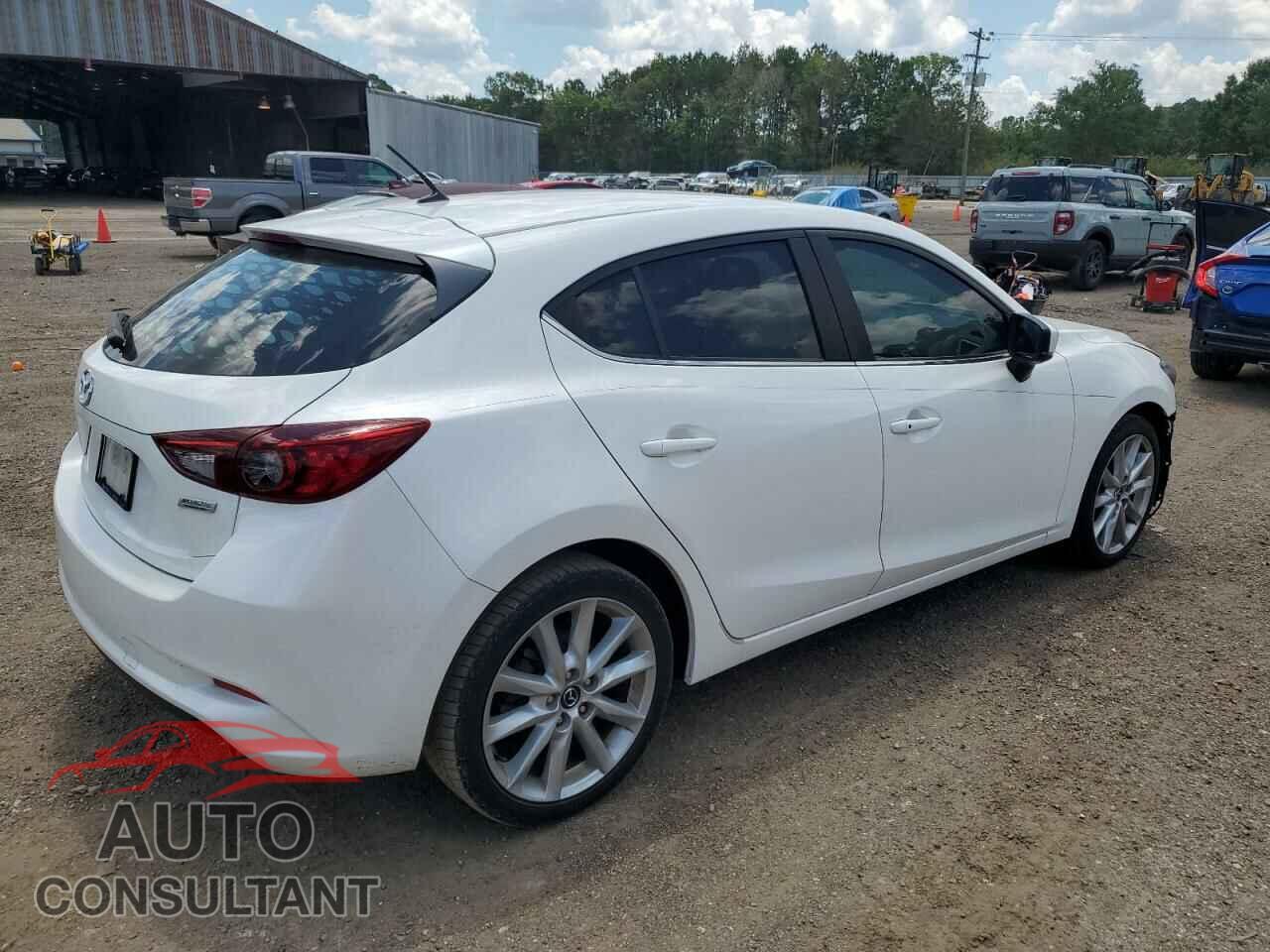 MAZDA 3 2017 - 3MZBN1L72HM150657
