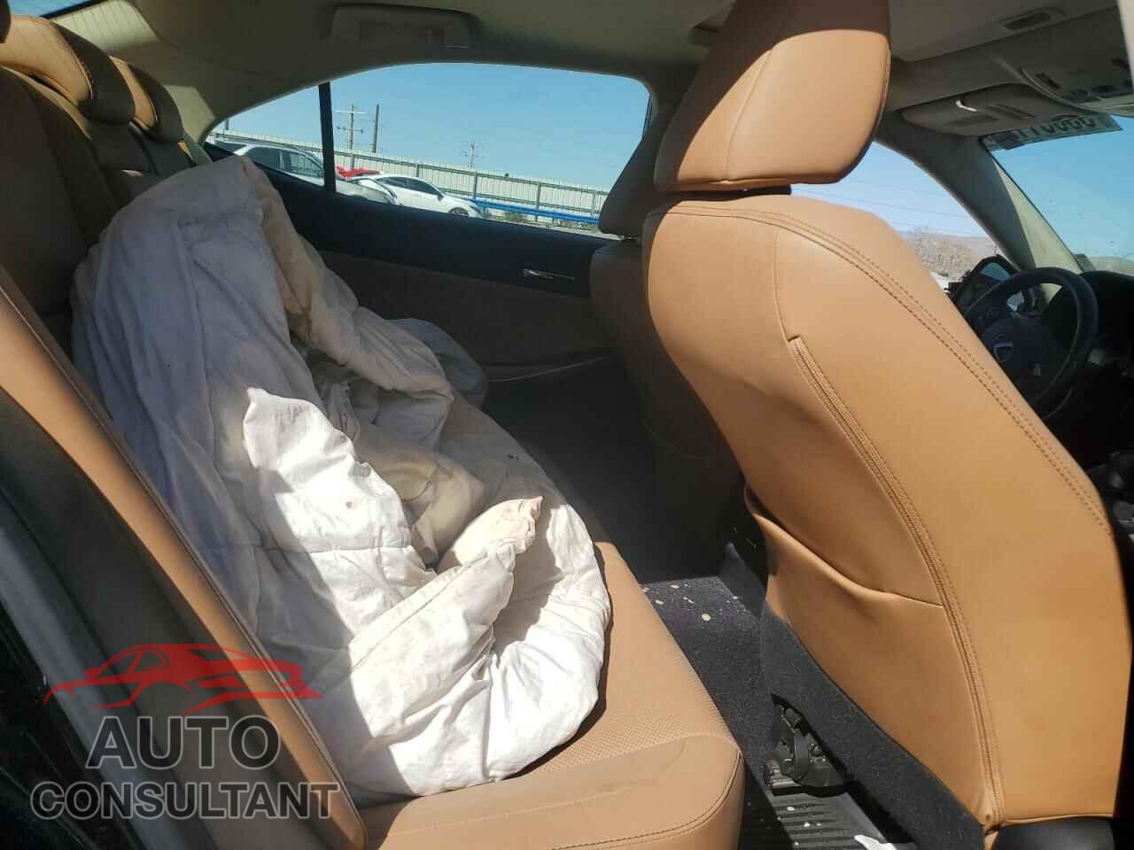 LEXUS IS 2014 - JTHBF1D25E5036803