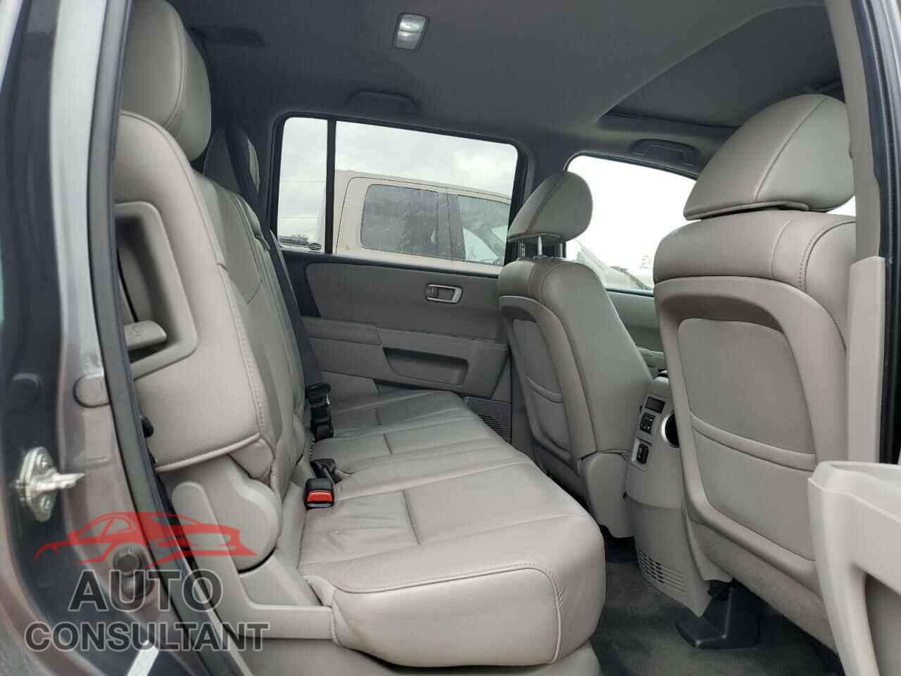 HONDA PILOT 2012 - 5FNYF4H50CB053263