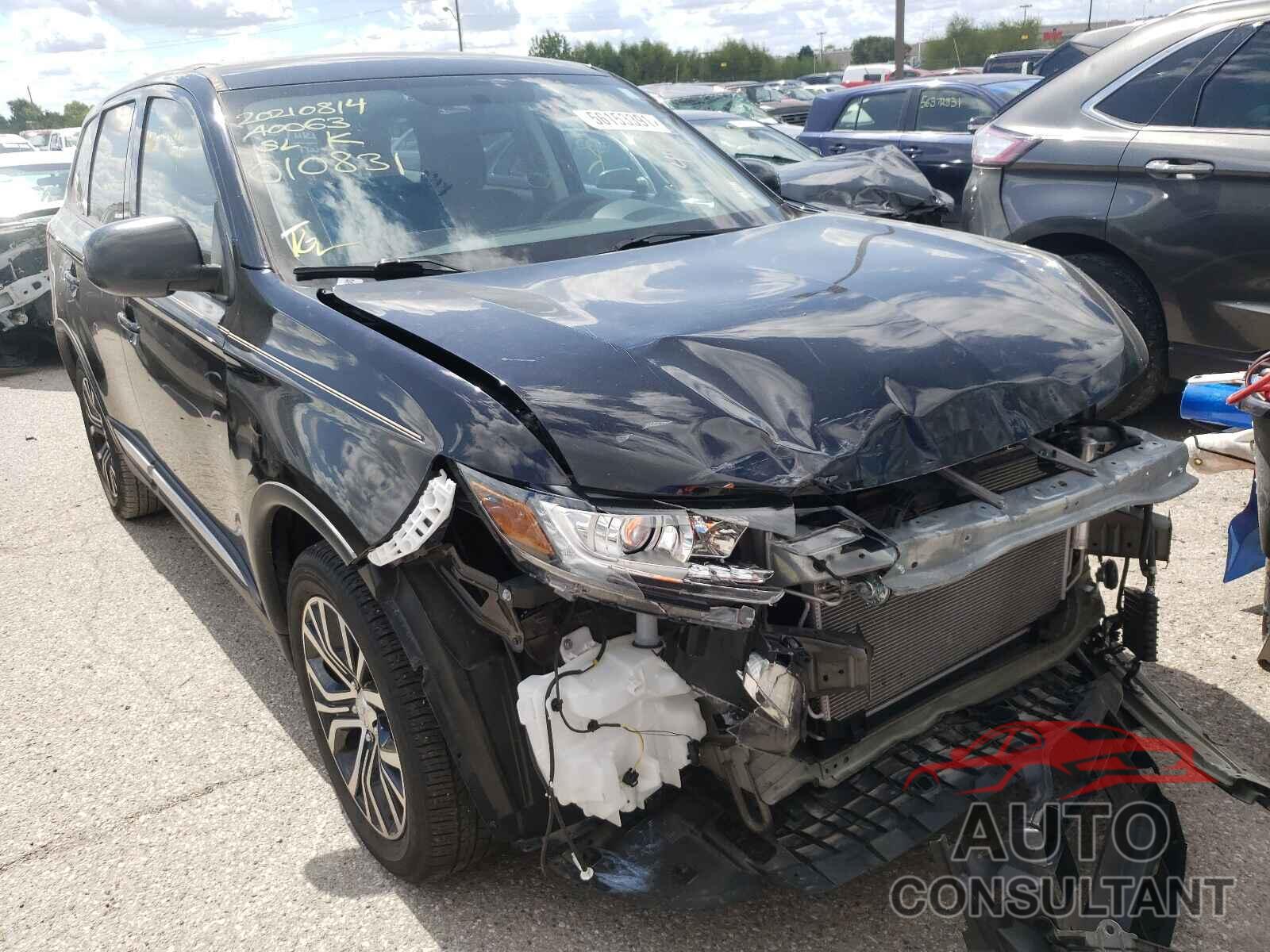 MITSUBISHI OUTLANDER 2018 - JA4AD2A38JZ010831
