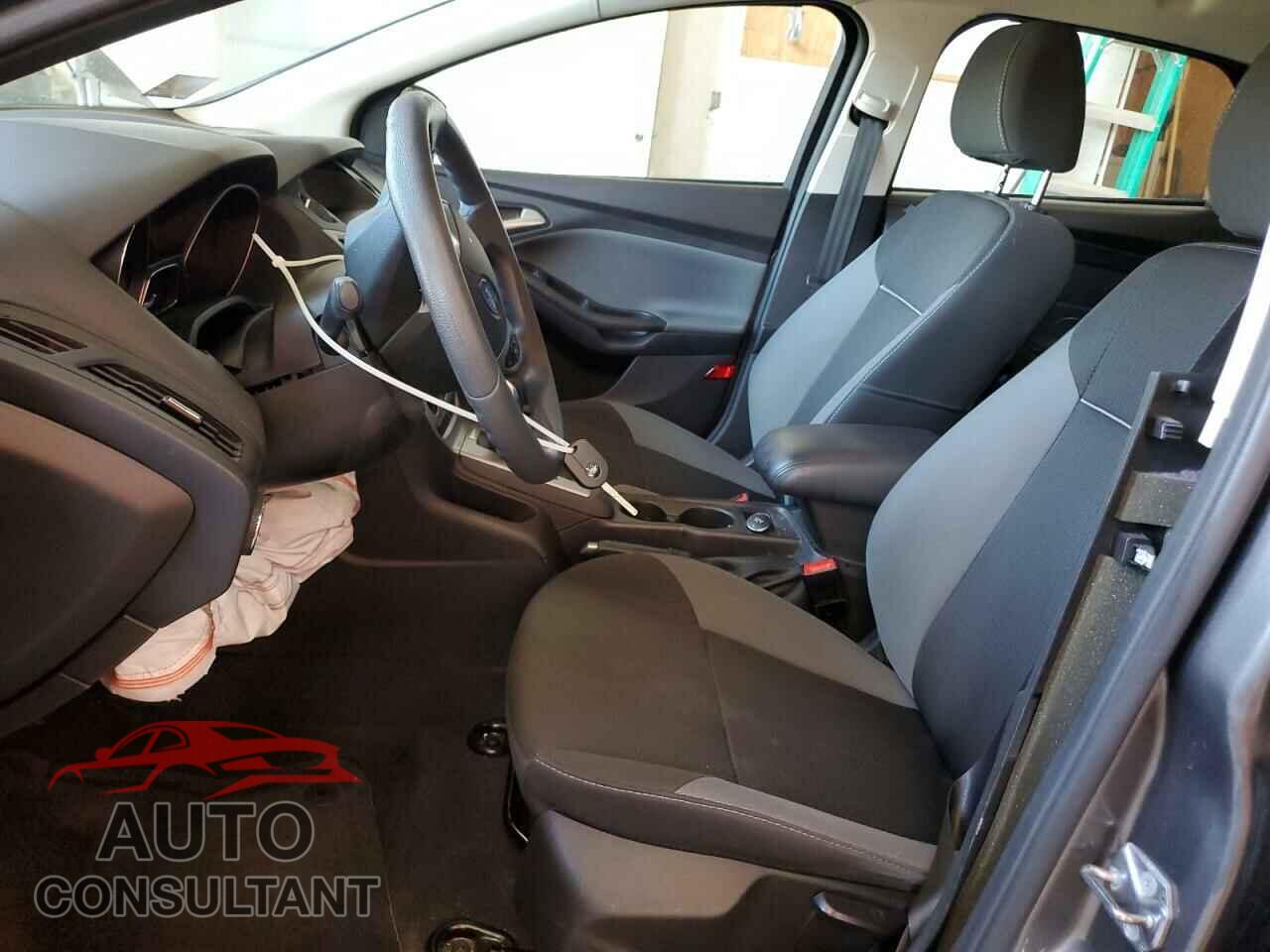 FORD FOCUS 2014 - 1FADP3F23EL407166