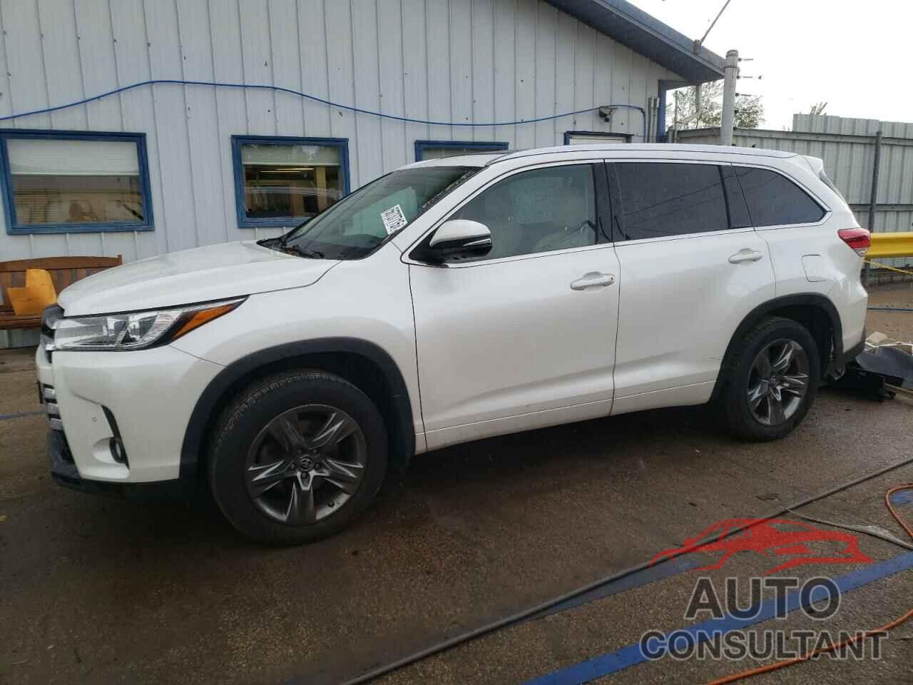 TOYOTA HIGHLANDER 2018 - 5TDDZRFH5JS847748